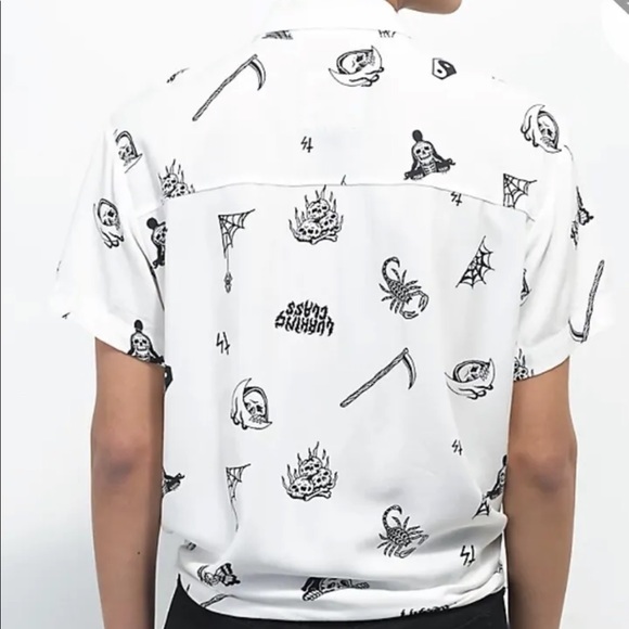 Lurking Class by Sketchy Tank Button Up Tie Front Short Sleeve Shirt Sz Medium - Picture 3 of 5